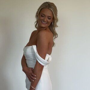 Mikaella Wedding Dress Size 8 White (fits a size 2/4)